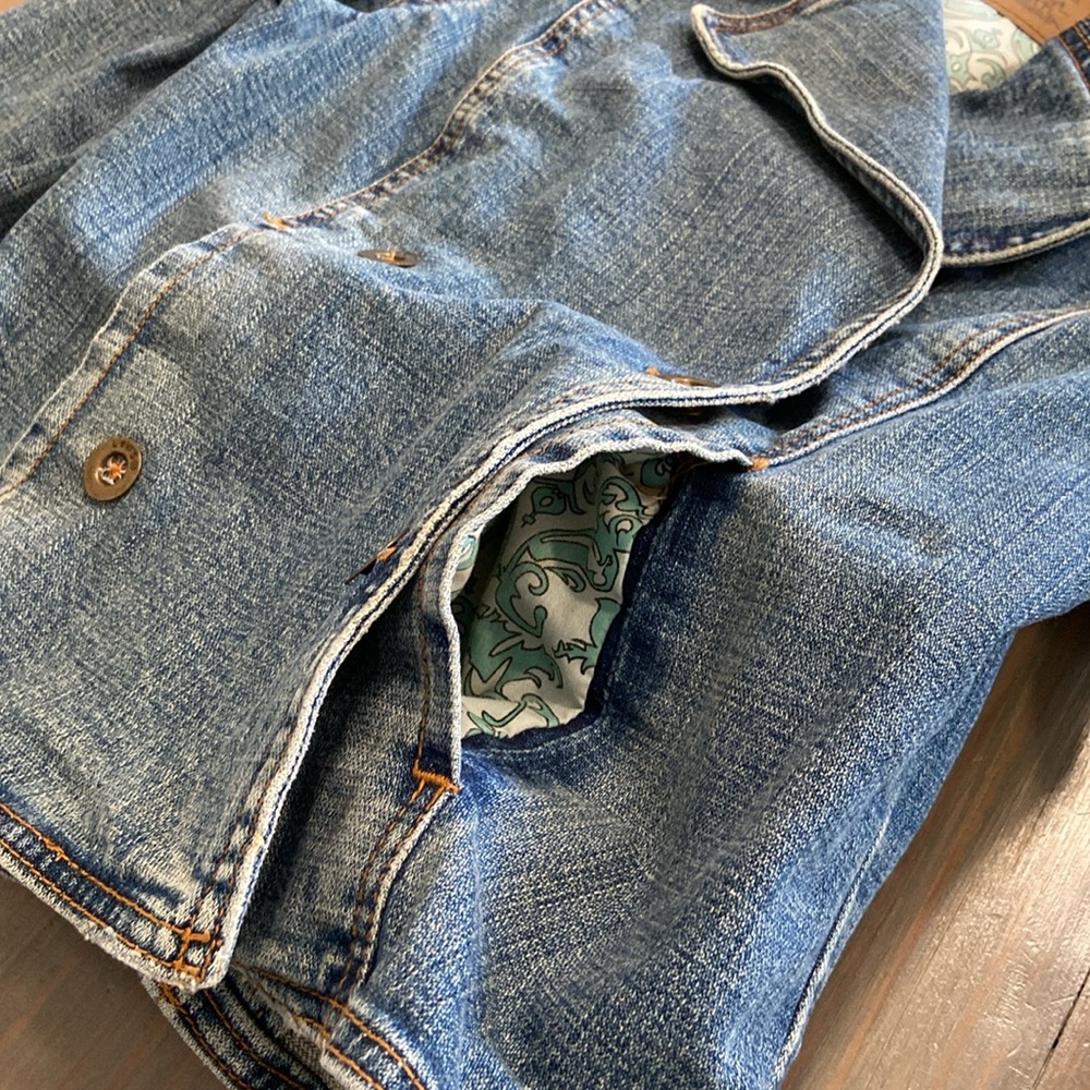 Vintage Levi Women’s Denim Notch Collar Double Breasted 2 Pocket Jacket - Medium - Picture 8 of 8